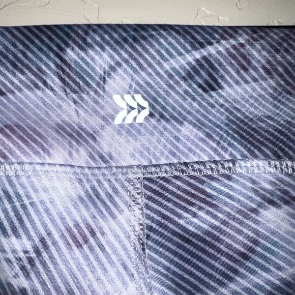 Girls Contour High Waist Capri Purple Leggings w Mesh All In Motion M (7/8) - Picture 4 of 6